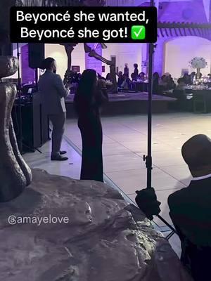 *I do not own the rights to this music*  Wanted to sing this song since it came out 22 years ago at a wedding. Dreams come true! 💜🤗 #daddy #fatherdaughter #fatherdaughterdance #beyonce #rnb #singersoftiktok #beyoncecover #beyhive #viraltiktok #fyp #explore #weddings #daddydaughter #newlyweds 