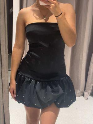 @ZARA New Year’s Eve rhinestones bubble dress, comment what you’re all wearing? #fyp #foryou #zara #zaraoutfit #zaratryon #zaratryonhaul #zaranewin #zaranewyearcollection #zaradress #nye #nyedress #newyear #fashiontiktok #fashiontok 