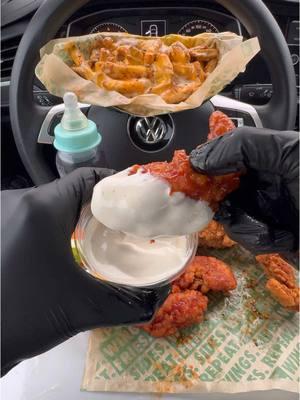 Wingstop feast! 🔥🍗  #mukbang #asmr #asmrmukbang #asmrsounds #eat #food #Foodie moe eats #yummy #cheese #chicken #burger #fries @wingstopcanada 