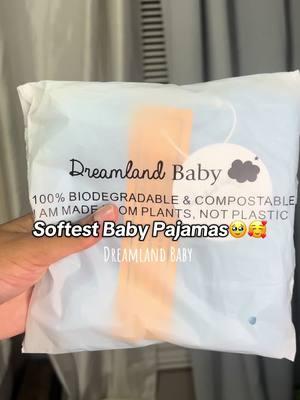 I wanna go get like five more of these baby pajamas😩😩 @Dreamland Baby #babiesoftiktok #babypajamas #babyonesie #dreamlandbaby #newborn #newbornbaby #MomsofTikTok #momtok #secondtimemom #babyboy #babypjs 