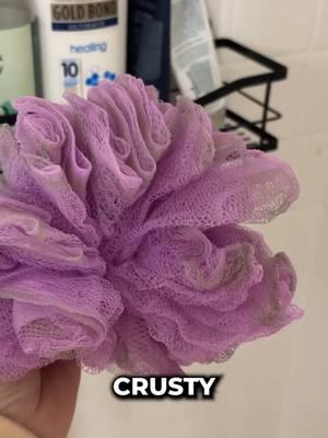 CAN’T BELIEVE I HAD THAT IN MY SHOWER 🤣 #freshandclean #exfoliate #africanbathsponge #lifehacks101