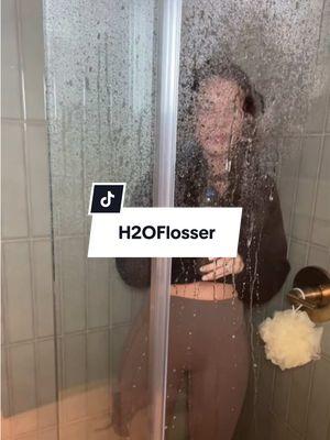 This is like a pressure washer for your teeth #h2ofloss #h2oflosssmiles #oralcare #waterflosser #tiktokshopholidayhaul #NewYearNewAura @h2oflossUSA  