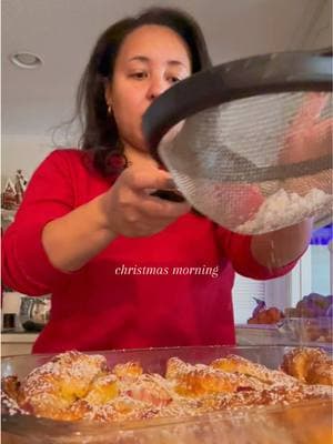 Wish I could live in this moment forever 🥹 #christmasmorning #christmasday #christmasvlog #familychristmas #MomsofTikTok #millennialmama #openingpresents 