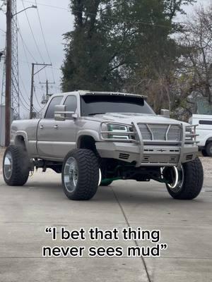 Stretched streets don’t do well in the mud btw #truck #chevy #silverado #cateye #cateyechevy #cateyesilverado #trucktok #trucksoftiktok #trucksofinstagram #mud #mudding #build #truckbuild #mudtruck 