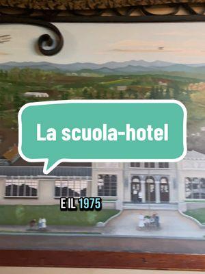 Siamo in una stanza a tema #StephenKing manco a farlo apposta! #hotel #consiglidiviaggio #albergo #scuola #postistrani #vlogdiviaggio #usa #viaggiare #viaggioneglistates 