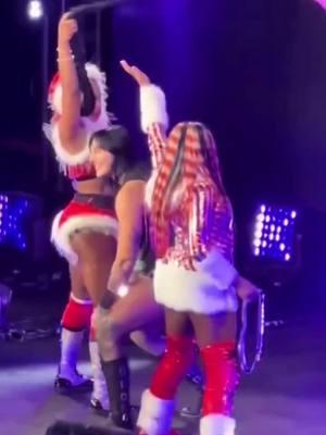 #mondaynightraw #wweraw #estofwwe #biancabelair #rhearipley #rhearipleywwe #naomiwwe #trinityfatu #merrychristmas #christmas #happyholidays #dougietheone 