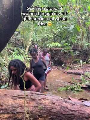 Farm tour 😁😍🫶🏾🥹 #blackwomen #blackwomentravel #blackwomenfarmers #costarica #fyp #dreamlife #lifegoals 