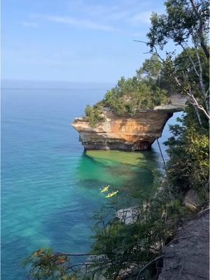 What U.P. locations do you want to visit in 2025?🌲 📍Chapel Loop, Pictured Rocks National Lakeshore #UPTravel #PureMichigan #MichigansUpperPeninsula #UpperPeninsula #Michigander #UP #Travel #Vacation #Explore #Adventure 