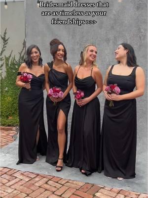 You can never go wrong with black bridesmaid dresses 🖤 #blackbridesmaiddresses #bridesmaiddresses #timelesswedding 