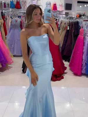 If Cinderella wore Sherri Hill🩵✨👗 @lacy #WhatchamaCallitBoutique #SherriHill #prom #prom2025 #promdress #lightblue #babyblue #strapless #mermaid 