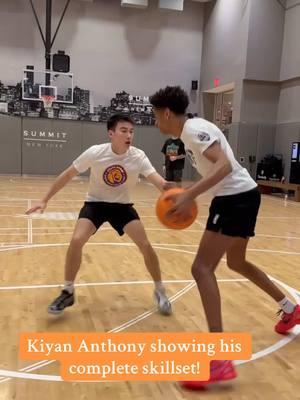 Kiyan Anthony showing how he can score in various types of ways #KiyanAnthony #Syracuse #Buckets #Scoring #BlackOps #FYP