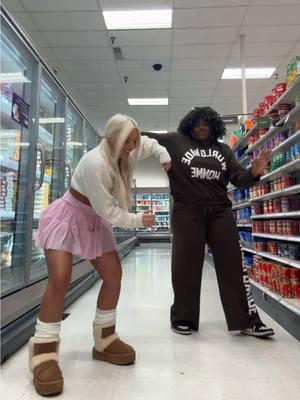 I think we just ended racism 🫱🏾‍🫲🏻 @J. dc: @KishiLo98 #tiktokdance #tiktoktrend #target #friendshipgoals 