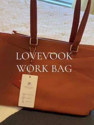 Love Lovevook bags so much. Had to grab a work one to look a little more professional ha! #lovevook #lovevookworkbag #lovevookcomputerbag #computerbag #workbag #workbagessentials #laptopbag 