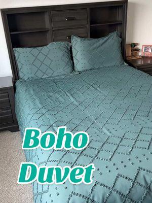 Lowest price yet! Get it before it’s gone! 😍 #bedding #bohobedding #duvet #greenduvet 