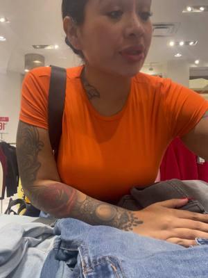 We did some shopping at the Mall Del a Norte! I couldn’t finish because my phone died 😭 but this is what I got 💕 #Vlog #shopping #shoppingvlog #laredotx #laredotexas #cargopants #laredoinfluencer 