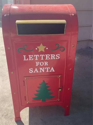 This just makes me so sad. They really do grow up so fast. #letterstosanta #kidsgrowuptofast #christmasdecorations #nostalgia #beingaparent 