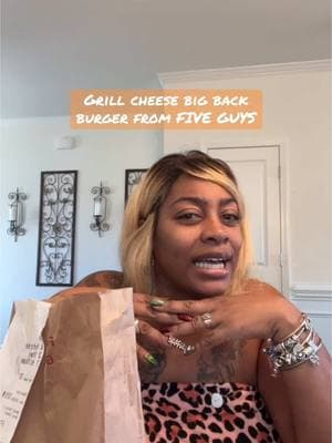 FIVE GUYS Grill cheese big back cheese burger #CapCut #fyp #foryoupage #fupシ #fiveguys #share #viralvideo #viraltiktok #viraltiktokvideo #ncfoodie #foodtiktok #foodreview #mukbang #buger #try #mrchimetime #fun #viralreels #ig #fb #foodiesoftiktok #blooper 