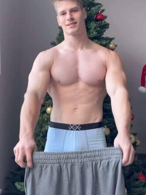 When should you take down your Christmas tree? ❤️💚❤️💚❤️💚❤️💚. #askingforafriend #christmastree #ohchristmastree #lastchristmas #igaveyoumyheart #men #graysweatpants #eyesuphere #fyp #fitguys #justforlaughs. . . . . . @@ at: patrick.leblanc9 @@ 