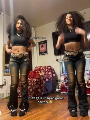 s2 was so good 😂 follow me for a surprise ig: yariseason @Yari twins #yari #yariseason #yaribetter #sturdyqueen #fypシ #fyp #dance #trending #twin #twins #yaritwin #yaritwins #squidgame #foryoupage 