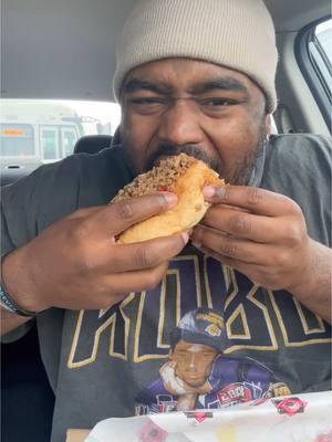 Grading a Steak and Cheese sub from Joe’s Famous Subs and Pizza located in Roxbury, MA. #boston #bostonfoodie #food #Foodie #bostonfoodies #bostonfood #cheesesteak #steakandcheese 