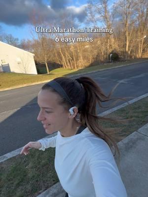 You know I’m so glad to see the sun when I don’t even complain about the wind (which is my least favorite running weather condition lol) #Running #run #runner #ultramarathon #ultramarathontraining #ultratraining #fitness #runningmotivation #runnersoftiktok #tiktokunners #runvlog