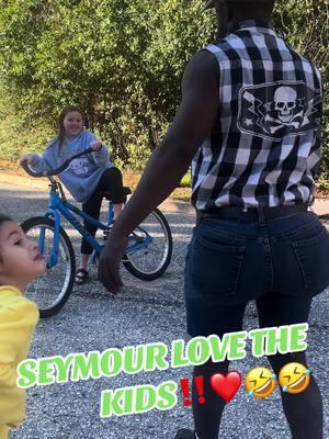 SEYMOUR LOVE THE KIDS‼️🤣🤣🤣 #foryourpage #fyp #bbl #kids #Love #Seymour #comedy #funny #following 