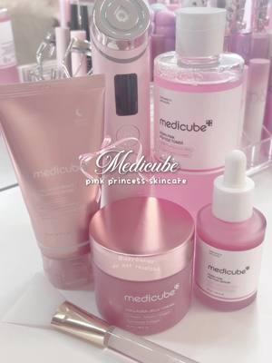 the prettiest pink skincare 🫶🏻💗 @medicube  #medicube #medicubeskincare #medicubetiktokshop #medicubecollagen #medicubeboosterpro #kbeauty #koreanskincare #boosterpro #TikTokShop 