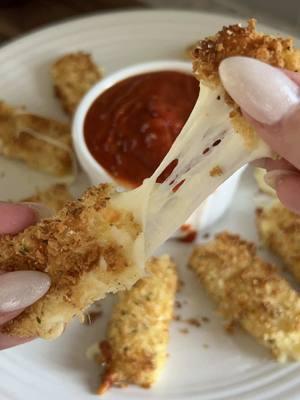 Link in bio on my Amazon storefront for full recipe and what I used! 🧀 #airfryer #airfryerrecipes #appetizers #EasyRecipe #mozzarellasticks #healthyrecipes #thecookingmawma 