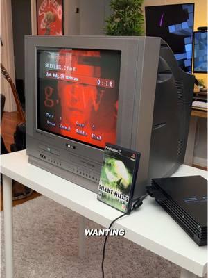 Imagine playing new video games on this old tv 😭 #techtok #pctipsandtricks #pcsetup 