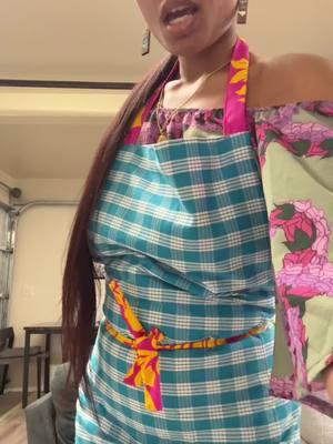 In my homestead era😆🤭 #sourdough im comin for ya🤣  This is my first atempt at an Apron and it came out #sewcute  It definetly needs some adjustments but i think this is good for a 1st try😁  #WERK #momtok #bigisland #topofthemorning #reversable #creatorsearchinsights #apron #sewtok 