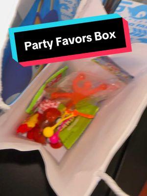 There’s so many party favor options! They’re perfect for party bags and or classroom prizes for teachers.  #partyfavors #kidsbirthdayparty #teachertok #momtok #partybags #birthdaybags #classroomideas 