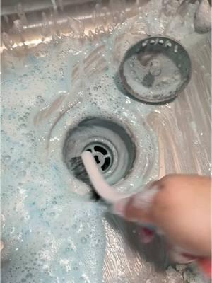 Clean sink 💦🫧 #CleanTok #cleaning #limpieza #limpiando #cocina #lavamanos #productosdelimpieza #asmr #cleaningasmr 