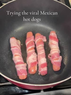 Mexican hotdogs 🤭 #hotdog #hotdogs #mexicanhotdogs #cooking #cook #cookingathometiktoktv #viraltiktok #viraltiktok #Recipe 