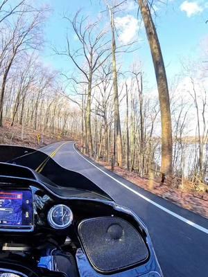 New Year's Eve Eve Ride 🌠🏍 This year, and always, may you #findyourfreedom 🌠🏍 @Harley-Davidson  w/ @Jon  🎥: @insta360_official ~ #insta360 #insta360motorcycle  #newyearseveeve #newyearseve #newyears #newyear #harleydavidson #RoadGlide3 #harley #trike #ride #harleys #FreedomMachine #BikerGirl #bikerlifestyle #biker #bikers #bikerchick #bikerlife #bikersoftiktok #bikertok #rider #riders #harleygirl #bikerbabe #bikergirlsofinstagram #motorcycle #bike #motorcycles #bikes #harleydavidsonmotorcycles #harleydavidsonlife #harleyqueen #harleylife #harleydavidsongirl #viral #viralvideo #viraltiktok #viral_video #viralvideos #foryourpage #fyp #fypシ #fypage #fypシ゚viral 