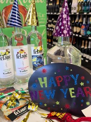 Happy New Year #felenevodka #firstcoupleofvodka #vodka #welovetiktok #vodkacocktails #martini #worldssmoothestvodka #newyearscocktail #@Tiffany&Co. @Home Depot 🥵 @Whole Foods Market @King Soopers 