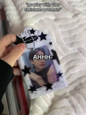 me asf #ateez #ateezphotocard #christmas #kpopfyp #wooyoung #kpop #trend #viral #yes #photocard #beebo #atiny 