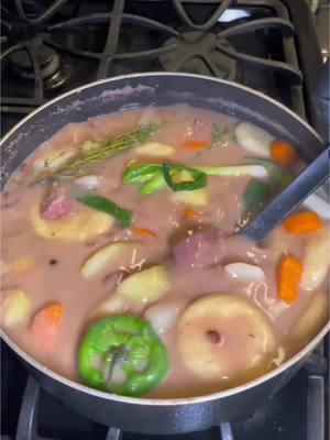 How To Make Beef Soup 🥣  #foodfypシ #cookingtiktoker #jamaicanfoodtiktok #souprecipe #beefsoup 