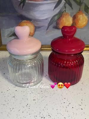 Super lindos estos frascos @Dollar Tree #valentines #dollartreevalentinesday #valentinesfinds #vday #cookiejar #canister #target #bowfinds #girly 