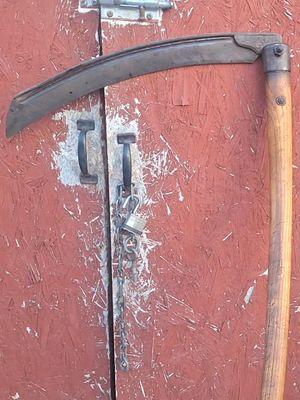 Clean up of an antique scythe.  #warmday #warmdays #globalwarming #snowcapedmountains #wasatch #wasatchmountains #utah #scythe #harvest #grimreaper #cleanup #fyp #cooltooltuesday #whatzitwednesday #gunstock #stain #blo #boiledlinseedoil #rusty #rustremoval 