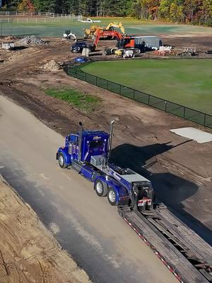 Swanzey NH ➡️ Worcester MA / Truck 17. / Develon 350LCR  🚂: @tonyb @Barry Equipment  #crlevesquetrucking #bluecrew 