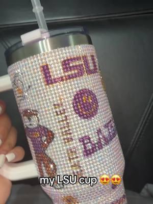 it’s so cute 🥰 #lsu #lsutigers #lsuwomensbasketball #lsufootball #louisisana #batonrougelouisiana #lousianastateuniversity #LSU #college #university 