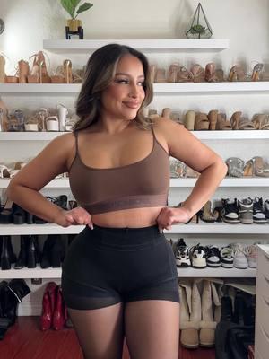 Always snatched in my @Cali Curves Fajas faja style 4001 (DC: muaerika)  wearing size medium, you can find it pinned on my tiktok shop showcase 🫶🏼 The waist trainer in the first clip is the style s006 in size 2XS  #fyp #fajascolombianas #TikTokShop #calicurves #shapewear 