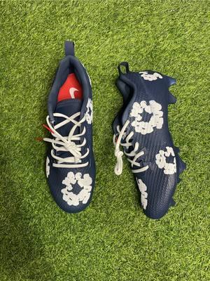 Navy denim tear 😮‍💨 #drxpcustomz #custom #customcleats #footballcleats #CollegeFootball #denimtears 