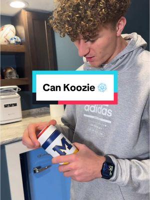 This is amazing, my hands always get soo colddd 😳 #cankoozie #koozie #can #pop #cannedgatorade #canned #drink #colddrink #cupkoozie #koozieholder #frostbuddy #frostbuddykoozie #viralvideo #trending #fyp #foryoupage #tiktokmademebuyit #tiktokshopfinds   #TikTokShop   #starcreatorcompetition  #tiktokshopcreatorpicks 