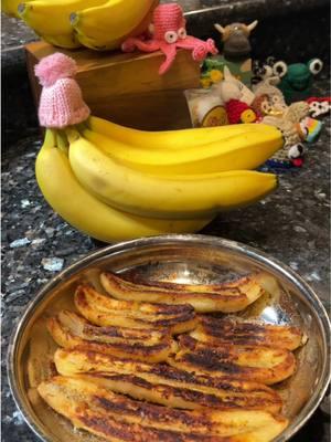 Caramelized bananas, anyone? 🤩 One more late night snack for 2024 🍌🍨 This banana recipe was super easy to make - we’re not even sure if we did it correctly but it was tasty 😋  Ingredients: 🍌 Bananas 🍌 Butter  🍌 Sugar Directions: Sprinkle sugar onto a warm pan Add your bananas into the pan in slices  Drop knobs of butter into the pan and caramelize your bananas Watch for the color of your bananas and go off of vines from here 🥹🫶🏼🍌  Top your favorite ice cream or add chocolate for a sweet treat that took you no time to make 🍌🫶🏼  #bananarecipes #bananas #freshbananas #sharktank #kitchengadgets #amazonkitchenfinds 