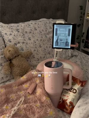 nothing like reading at night. #begborroworsteal #sarahadamsbooks #kindlereader #kindlepillowstand #nightroutinevibes #readingatnight #hydrojug #cozyreading 