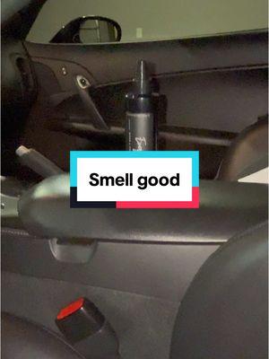 No more stinky cars or bathrooms! #bathroomcleaning #carsoftiktok #carsmellgood #carspray #smellsgood #evergreen #mavwicks 