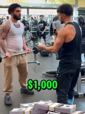 Can this little boy beat me for $1,000💪🏽⁉️ @Smiley Hundo  #gym #viral #challenge #trend #fitnesschallenge #winmoney #money #pullup #win #mrbeast #funny #comedy #adamthedunker 