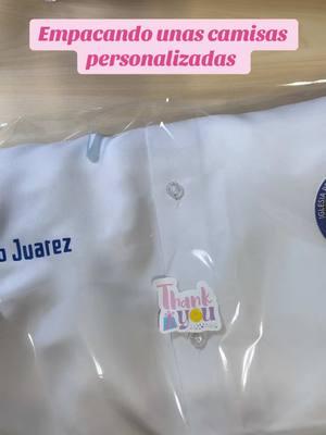 Como empacamos las camisas personalizadas #customshirts #camisapersonalizada #custommade #playeraspersonalizadas #empacando #orden #nemillekreations #southcarolina #carolinadelsur #iglesias #iglesiascristianas #fyp #foryoupage 