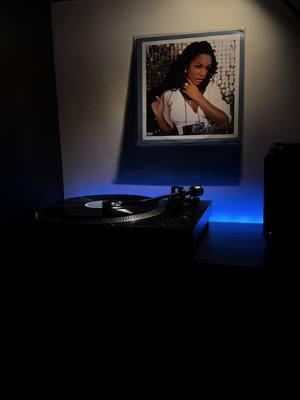 Ashanti - Rescue #vinyl #vinylcollection #vinylrecords #ashanti #ashantivinyl #rescue #rnb #rnbvinyl #fypシ #fyp 